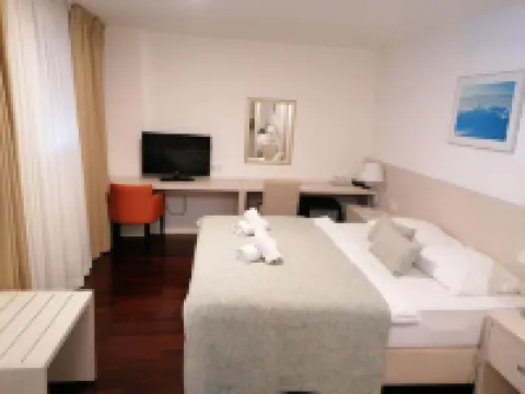 Hotel Borovnik Hoteles en Tisno