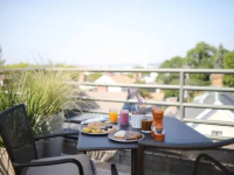 Mill Street Inn Hotels in Newport