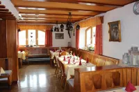Alpenmotel Säuling - Homestay
