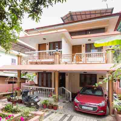 Thoms Beach Homestay Hotel Exterior