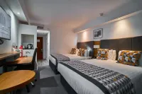 Holiday Inn Kenilworth - Warwick Отели в г. 