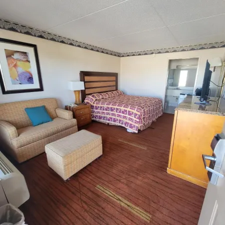 Studio 9 Inn & Suites