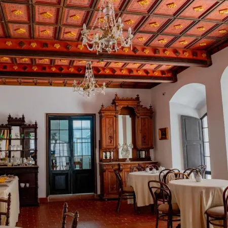 El Hotel de Su Merced