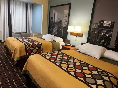 Super 8 by Wyndham Stafford Sugarland Area فنادق في Stafford