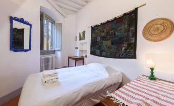 Casa torre via de' Nerì by Mmega