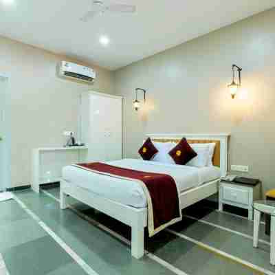 Gold Beach Villa Rooms