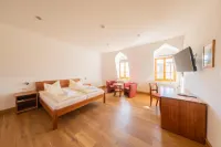 Biohotel Stiftsgut Wilhelmsglücksbrunn Hotels in Datterode