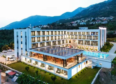 Black Diamond Hotel Dhermi Hotel di Dhermi