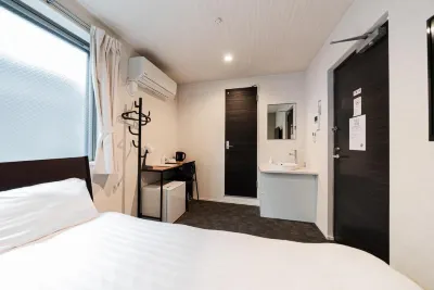 GLOU Higashi Shinjuku Hotels in Tokio
