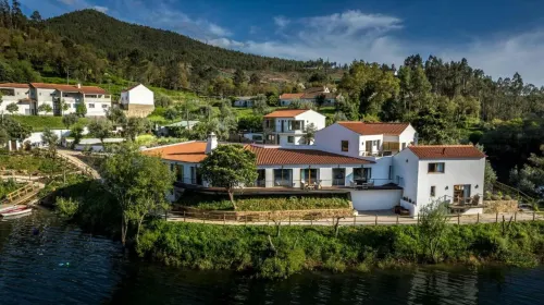 Reinado de Dom Dinis Hotel di Serta