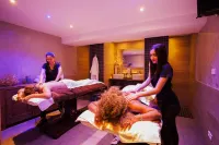 Le Neptune & Spa - ที่มีสปา