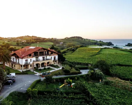 Usotegi Hotels in Getaria