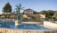 La Castellaia Resort Hôtels à : Arcevia