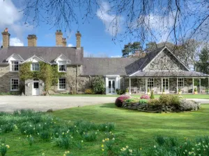 Tyddyn Llan Restaurant with Rooms