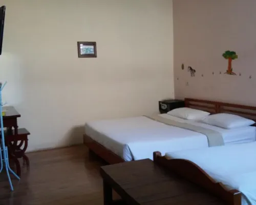 Peye Guesthouse Hotels in Sukun