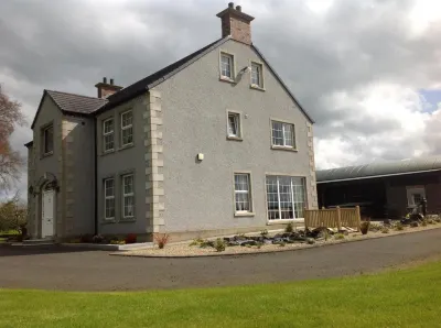 Ballyharvey B&B Hotels near Aldergrove House of Prayer