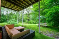 Mountain Treasure Bed and Breakfast Hotels in Hunter
