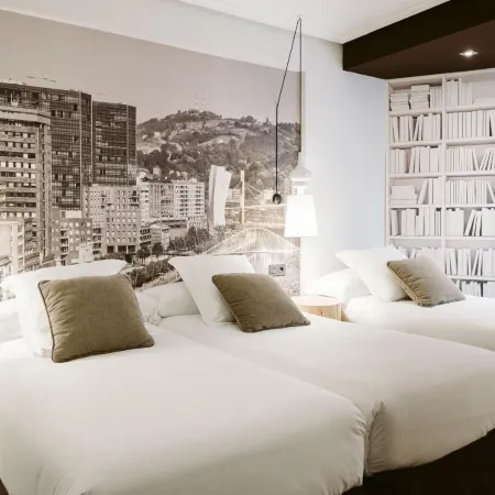Hotel Abando