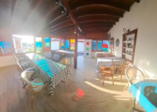 Amazon Petite Palace