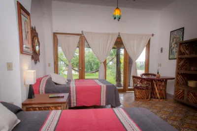 El Muro Majahua Retreat Center Hotels in Troncones