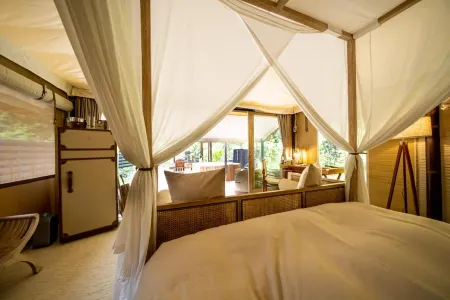 Keikoku Glamping Tent Отели в г. Ниситама