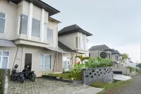 Palma Pool Villa Bumi Dieng Indah Hotel di Garung