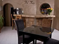Fa'Trez Guest House & Spa Hotels near Garsfontein