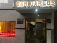 Hotel San Carlos Các khách sạn gần Ga tàu Once
