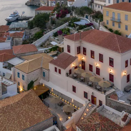 Fos Hydra Residence