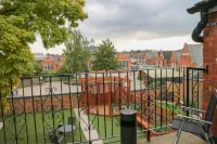 Oscar Lodge Hotels in Moulton