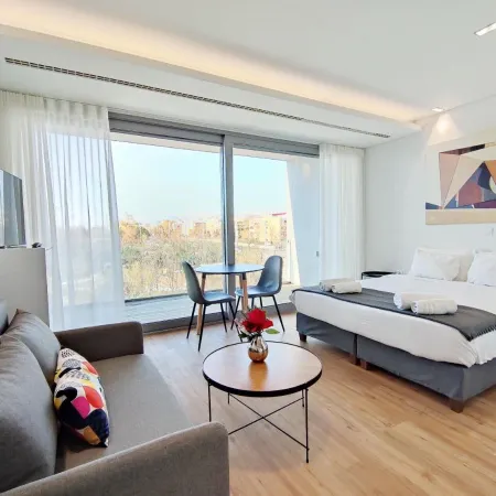 Verde Apartments