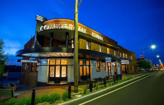 卡莫希爾精品酒店