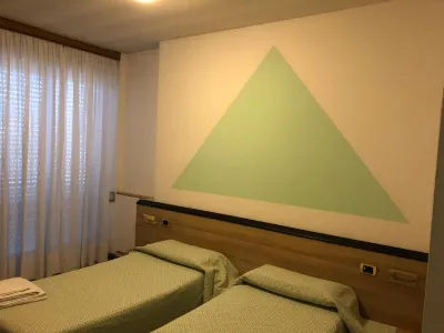 Hotel Roma Hotel in zona Oratorio di Abbiate Guazzone