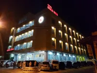 Hotel Grand Sigma Các khách sạn ở Lahat