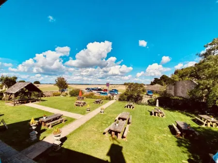 The Old Lodge Отели в г. Нимпсфилд