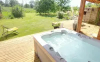 Les Aires en Scènes au Bord de l'Eau Hotels in Buigny-Saint-Maclou