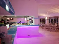 Aparthotel Holiday Center - 바