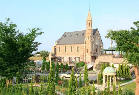 Hotel Sunlife Garden Отели рядом с достопримечательностью «Shrine of Hiratsuka Hachimangu»