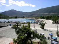 Saronis Hotel