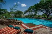 Serengeti Serena Safari Lodge - Pools