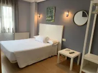 Hotel Carbayon Hotels in Colloto