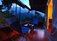 Grassroots Wayanad, Valley-View Tents Hôtels à : Pinangode