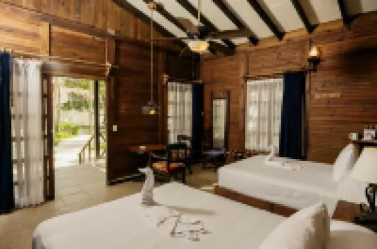 Petit Lafitte Beach Front Hotel & Bungalows