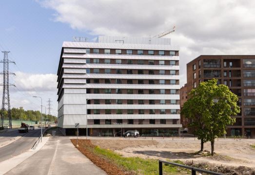 3. 놀리 헤르토니에..