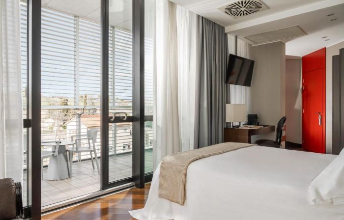 Welcome Hotel