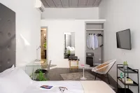 N - Space Modern Guestrooms