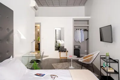 N - Space Modern Guestrooms Отели рядом с достопримечательностью «Пьяцца Навона»