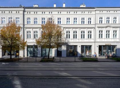 Plantonia Aparthotel