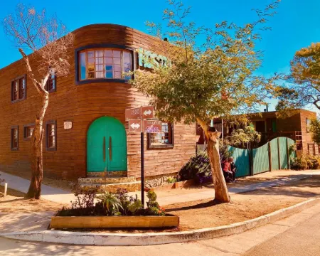 Hostal Sirena Hotels in Cardenal Caro