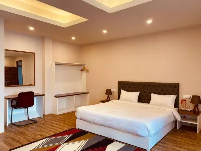 The Apartment Hotel a 